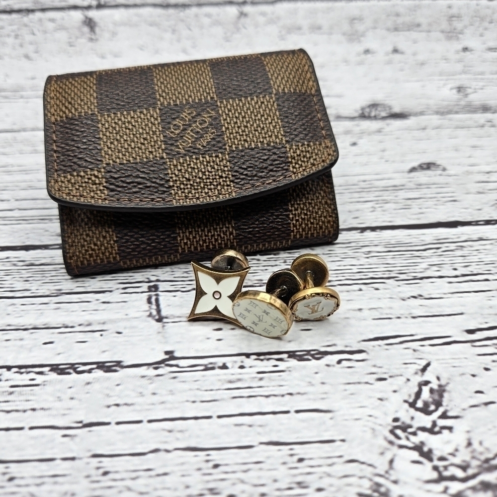 Louis Vuitton Cuff Link set with Damier Ebene Case